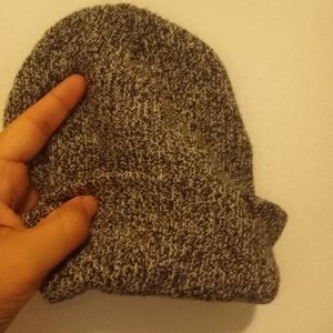 Grey black white pebble warm hat